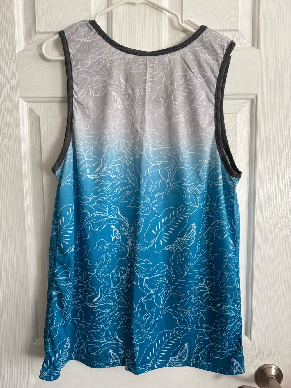 NWT Most Ofcl Seven Blue Ombre Tropical Floral Tank Top 2XL - Picture 4 of 4